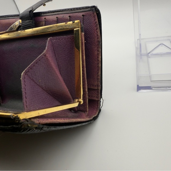 Louis Vuitton Black Epi Leather French Purse Wallet Gold | Women’s | Used | - Picture 10 of 10